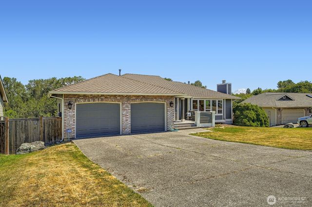 1723 26th Street Pl SW, Puyallup, WA 98371