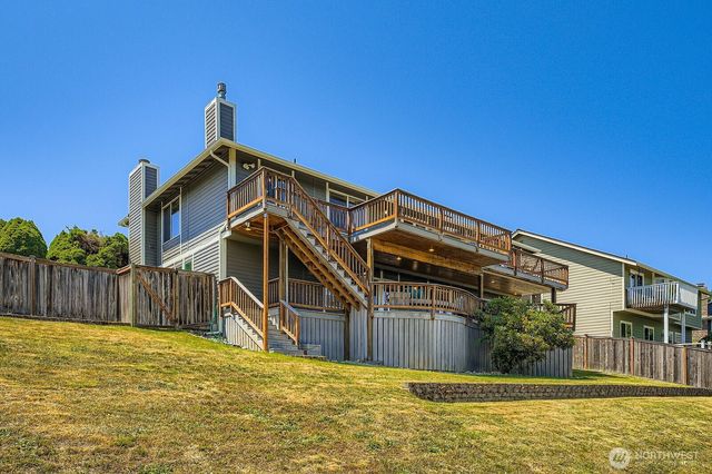 1723 26th Street Pl SW, Puyallup, WA 98371
