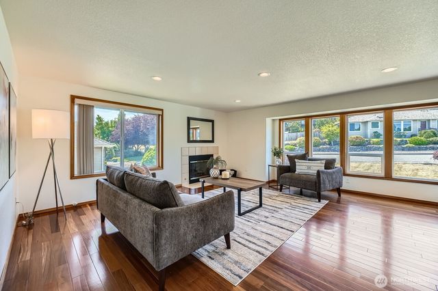 1723 26th Street Pl SW, Puyallup, WA 98371