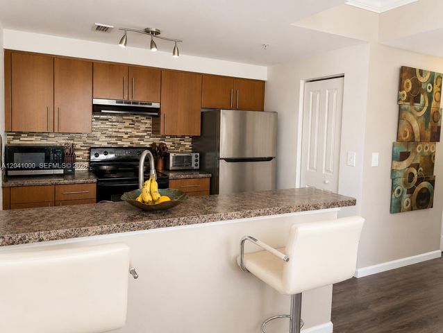 5980 W Sample Road 307, Coral Springs, FL 33067