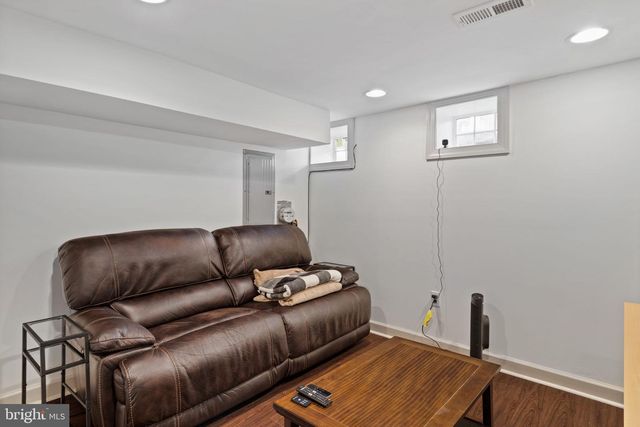 710 CLYMER ST, Philadelphia, PA 19147