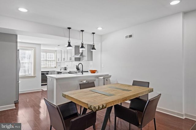 710 CLYMER ST, Philadelphia, PA 19147