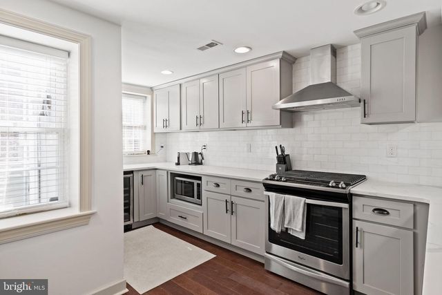 710 CLYMER ST, Philadelphia, PA 19147