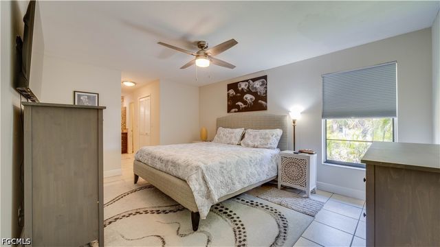 914 SE 28th TER, Cape Coral, FL 33904