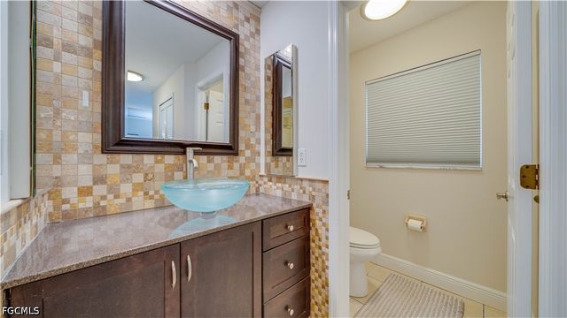 914 SE 28th TER, Cape Coral, FL 33904