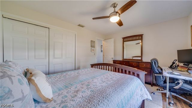 914 SE 28th TER, Cape Coral, FL 33904