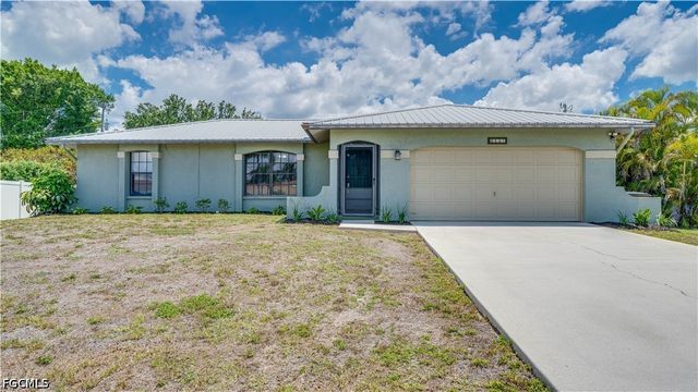 914 SE 28th TER, Cape Coral, FL 33904