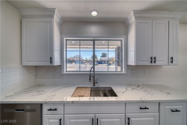 1890 Doral Court, Pahrump, NV 89048