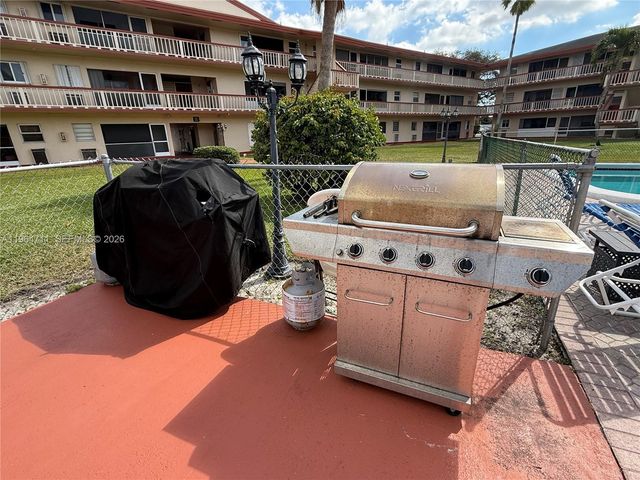 5300 Washington St B329, Hollywood, FL 33021