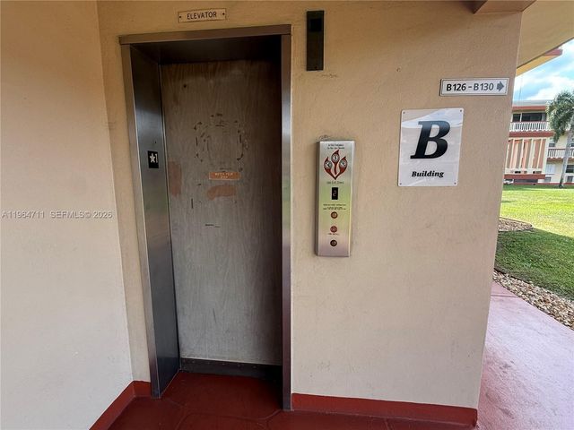 5300 Washington St B329, Hollywood, FL 33021