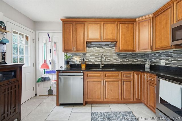 4935 Catalpa Circle, Hope Mills, NC 28348