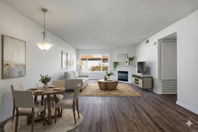 9829 Caspi Gardens Drive 6, Santee, CA 92071