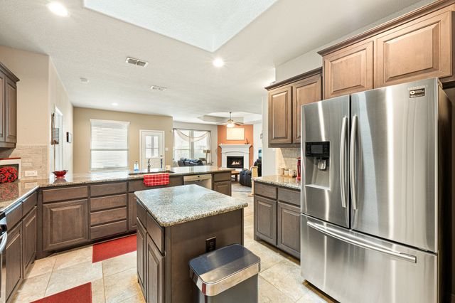 916 Falcon Road, Argyle, TX 76226