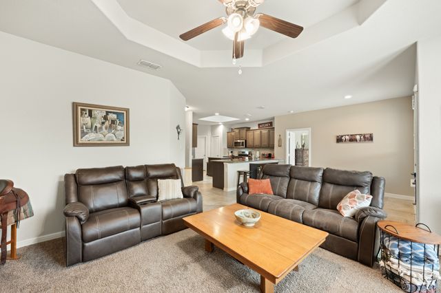 916 Falcon Road, Argyle, TX 76226