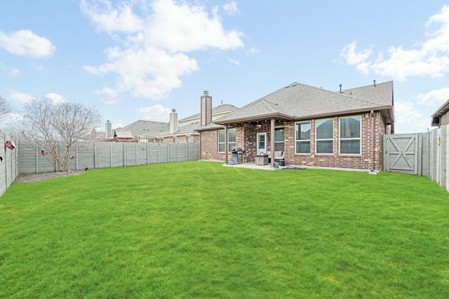 916 Falcon Road, Argyle, TX 76226