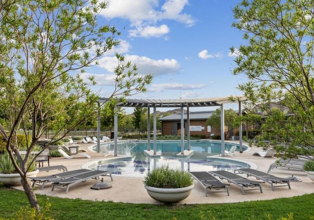 916 Falcon Road, Argyle, TX 76226