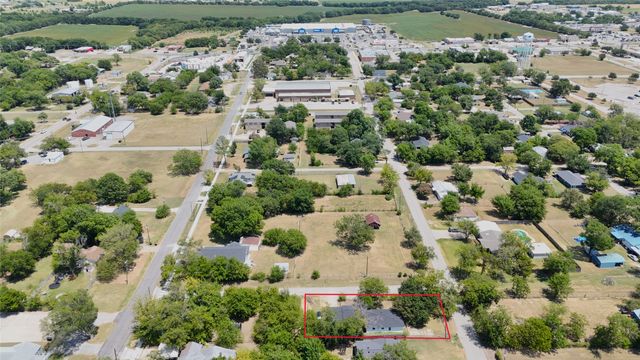 108 E Kirby Avenue, Quinlan, TX 75474