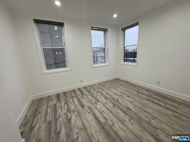 536 Lincoln Street, Union City, NJ 07087