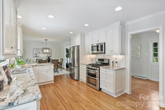 3120 Sunnybrook Drive, Charlotte, NC 28210