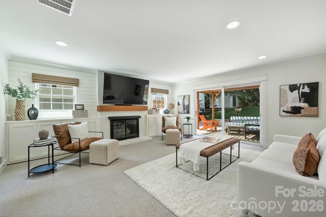 3120 Sunnybrook Drive, Charlotte, NC 28210