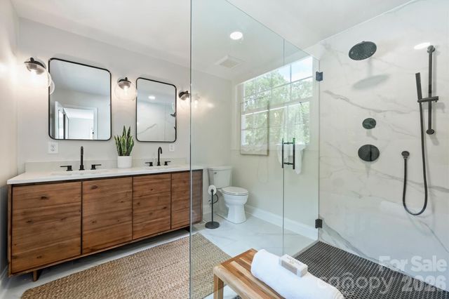 3120 Sunnybrook Drive, Charlotte, NC 28210