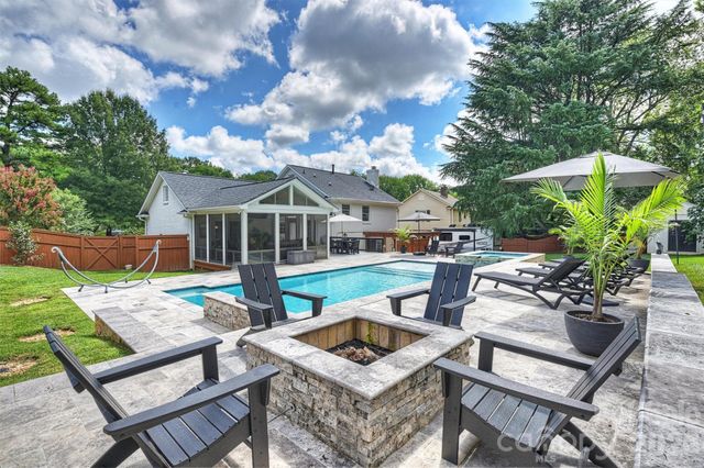 3120 Sunnybrook Drive, Charlotte, NC 28210