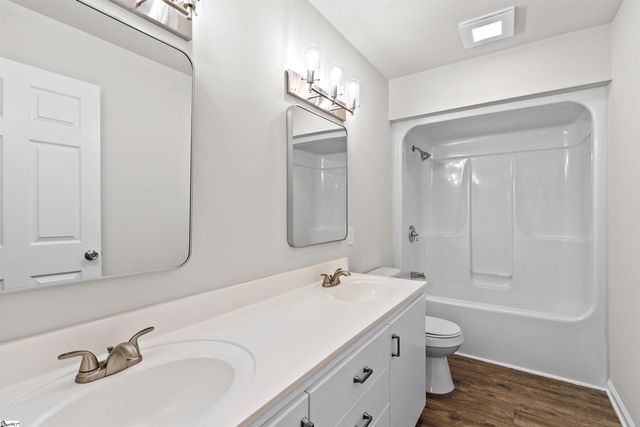 205 E Florida Street, Clinton, SC 29325