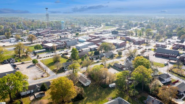 205 E Florida Street, Clinton, SC 29325