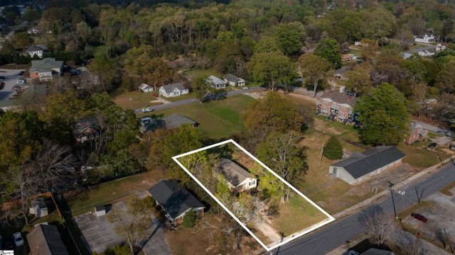 205 E Florida Street, Clinton, SC 29325