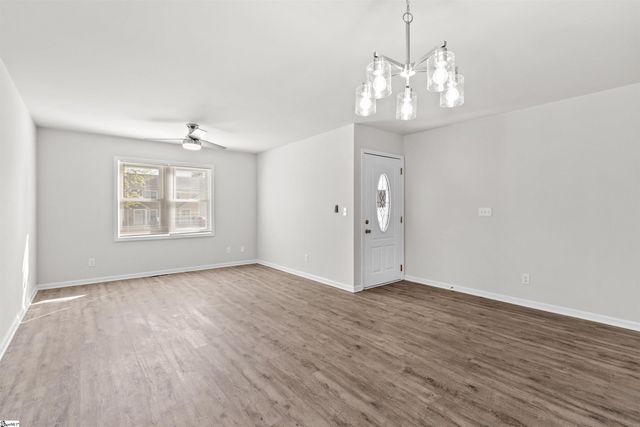 205 E Florida Street, Clinton, SC 29325