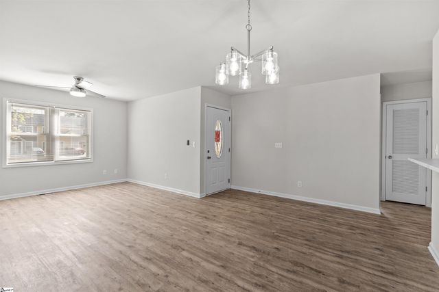 205 E Florida Street, Clinton, SC 29325