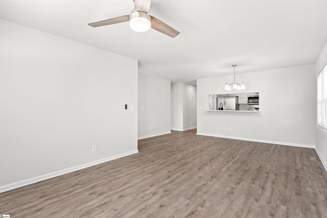 205 E Florida Street, Clinton, SC 29325