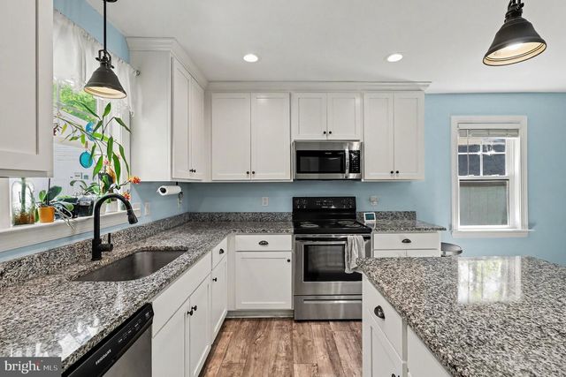 1322 KENNON RD, Mineral, VA 23117