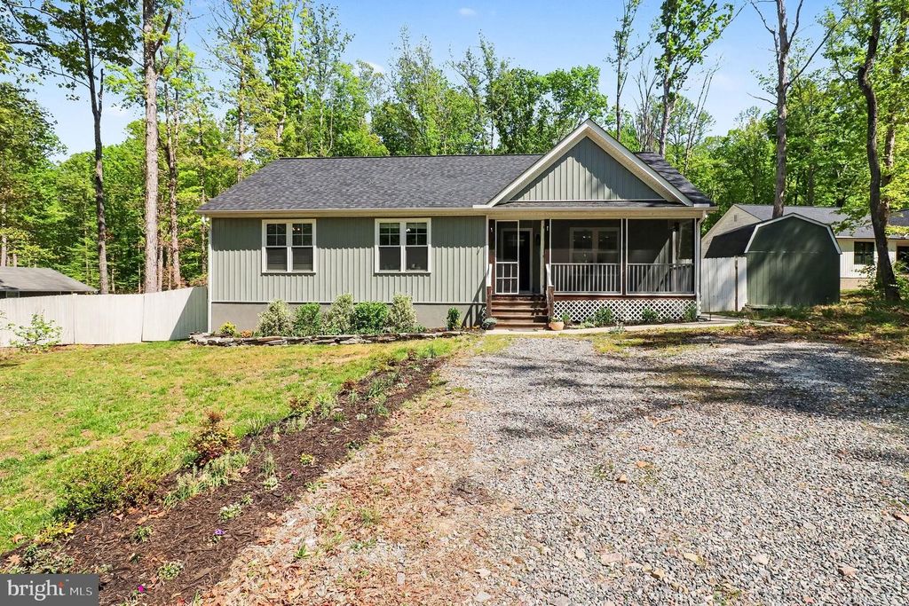1322 KENNON RD, Mineral, VA 23117