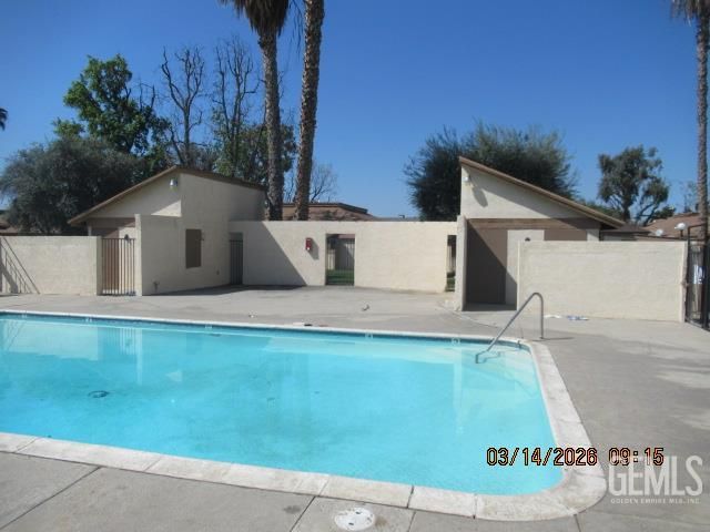 1001 Mcdonald Way 40, Bakersfield, CA 93309