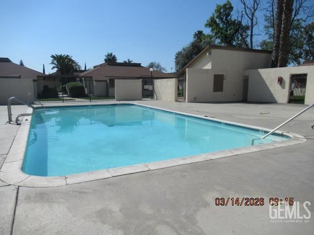 1001 Mcdonald Way 40, Bakersfield, CA 93309