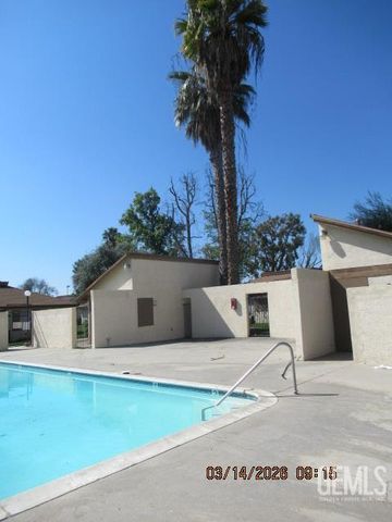 1001 Mcdonald Way 40, Bakersfield, CA 93309