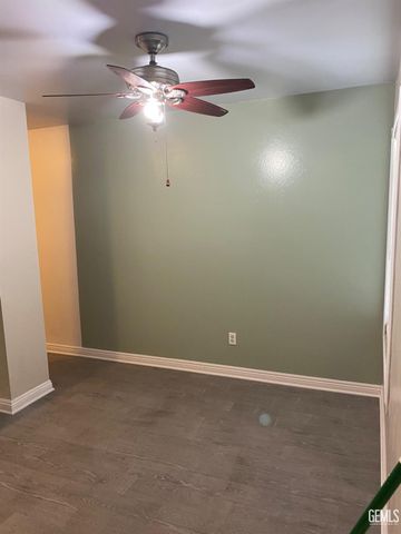 1001 Mcdonald Way 40, Bakersfield, CA 93309