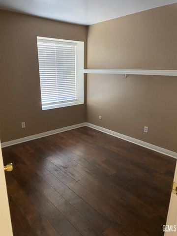 1001 Mcdonald Way 40, Bakersfield, CA 93309