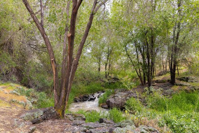 4461 E E Stone Falls Dr, Nampa, ID 83686
