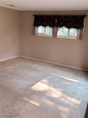9197 Root Drive, Streetsboro, OH 44241