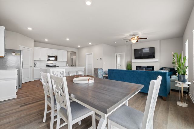 1317 NE 56th Street, Ankeny, IA 50021