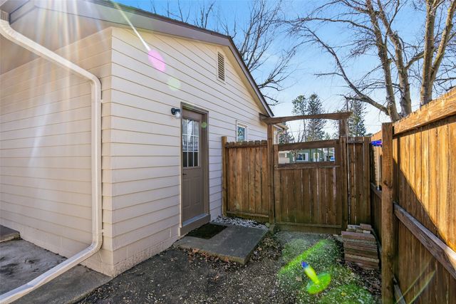 541 32nd Street, West Des Moines, IA 50265