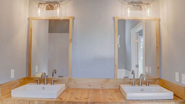 30063 N 3996 Drive, Ramona, OK 74061