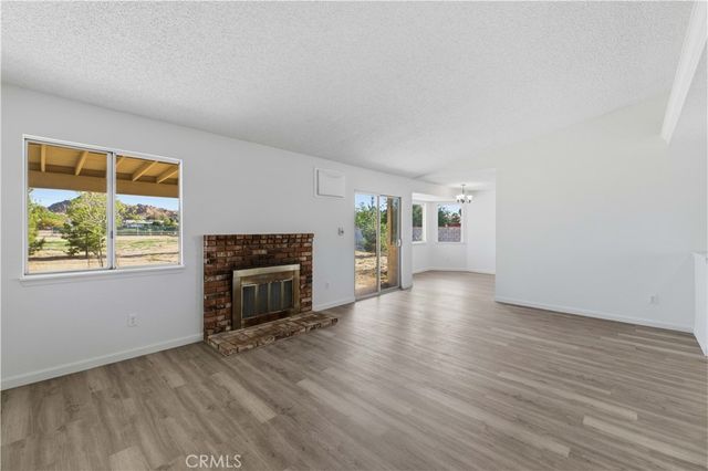 17316 Sweetaire Ave, Lancaster, CA 93535