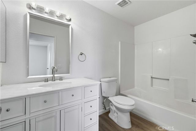 17316 Sweetaire Ave, Lancaster, CA 93535