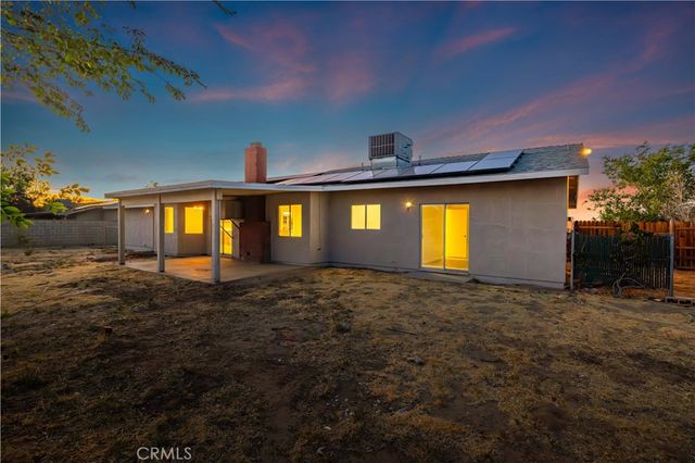 17316 Sweetaire Ave, Lancaster, CA 93535