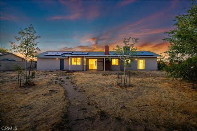 17316 Sweetaire Ave, Lancaster, CA 93535