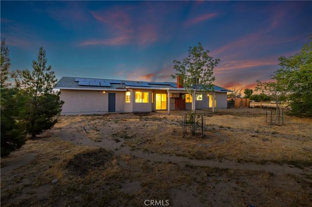 17316 Sweetaire Ave, Lancaster, CA 93535
