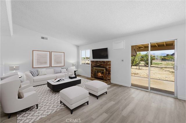 17316 Sweetaire Ave, Lancaster, CA 93535